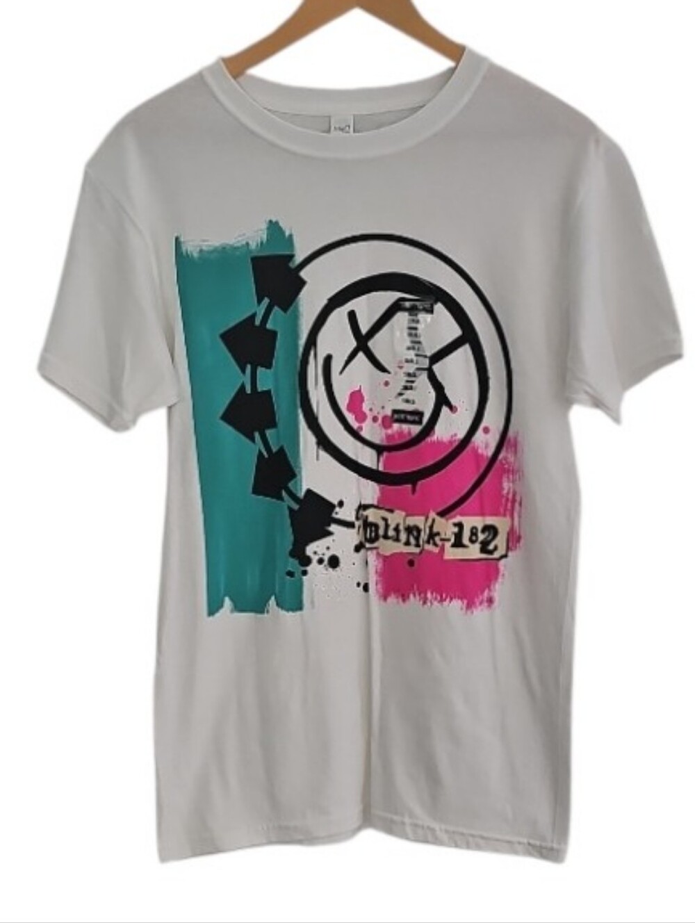 Blink-182 Smiley Graphic T Shirt Small White Hot Topic Pop Punk Y2K NWT